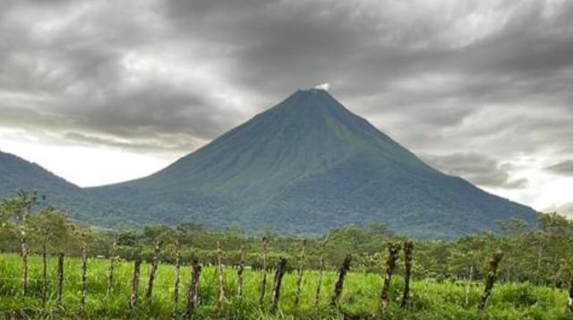 Sky Hostel La Fortuna 외부 사진