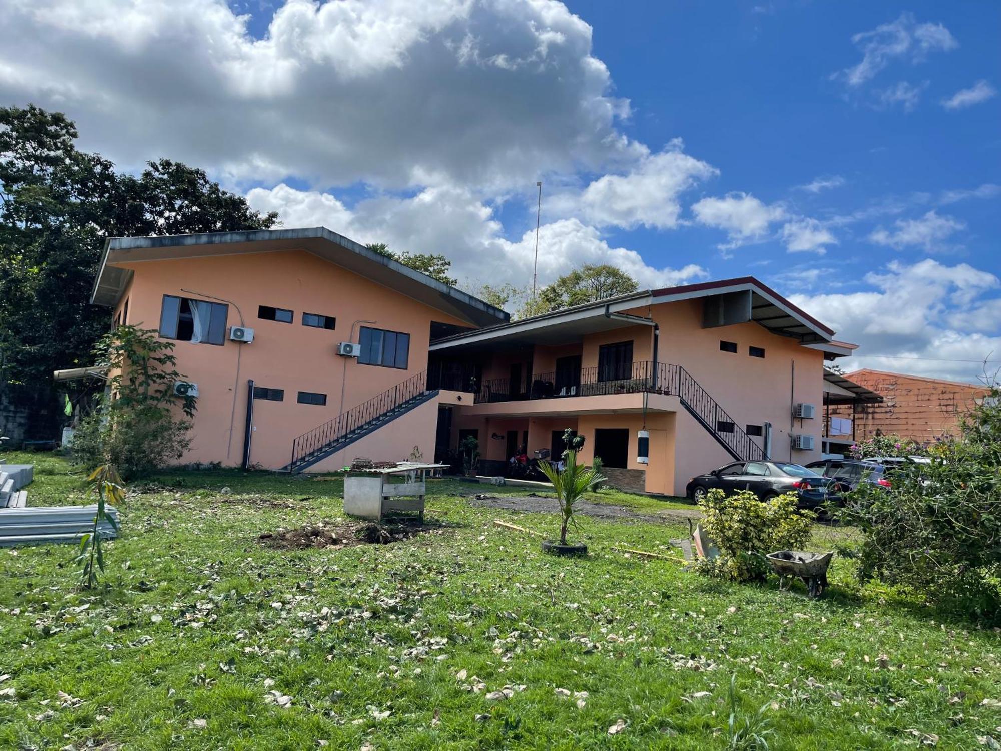Sky Hostel La Fortuna 외부 사진
